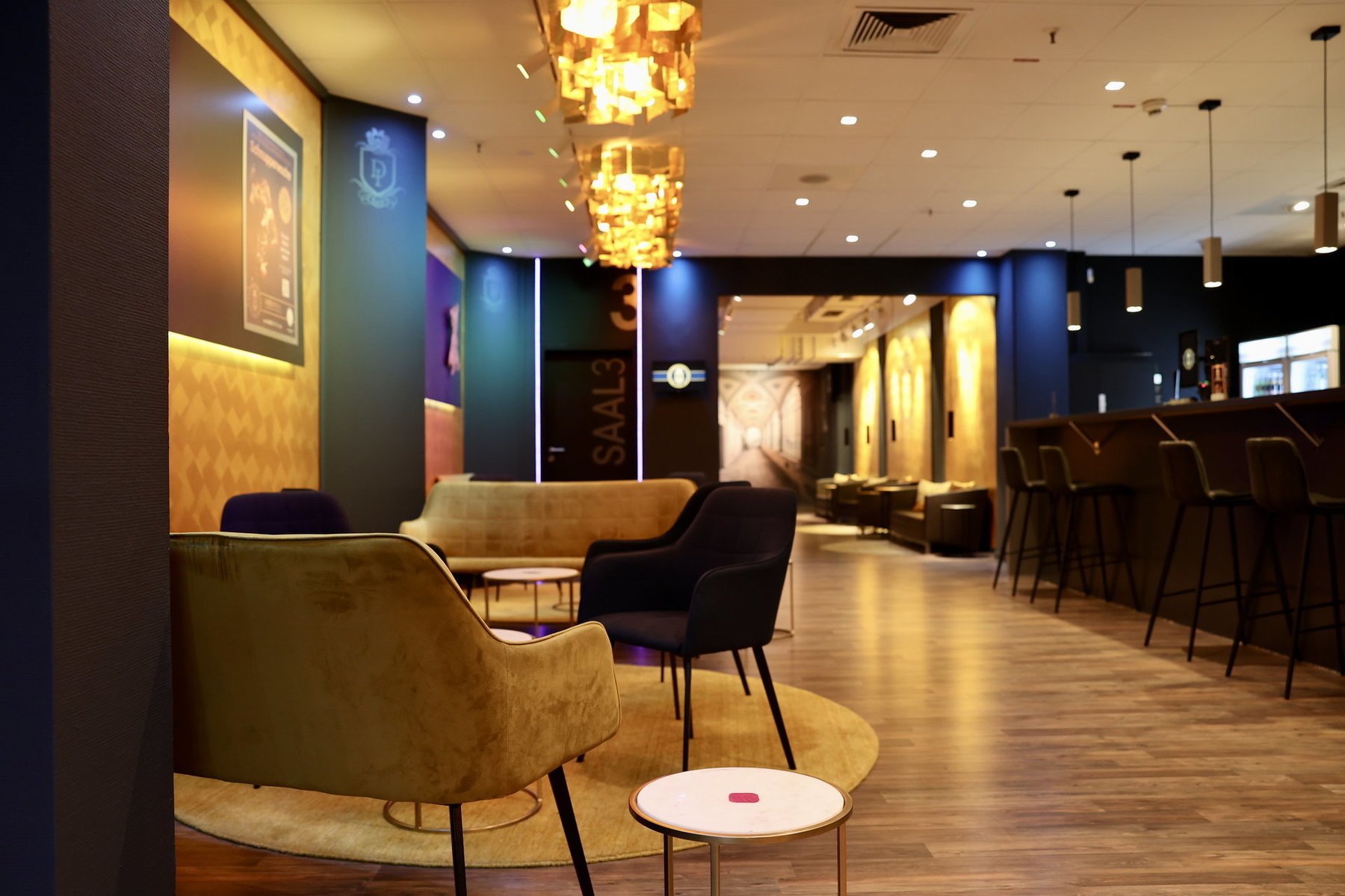 Lobby & Bar im DANCEIMPERIAL
