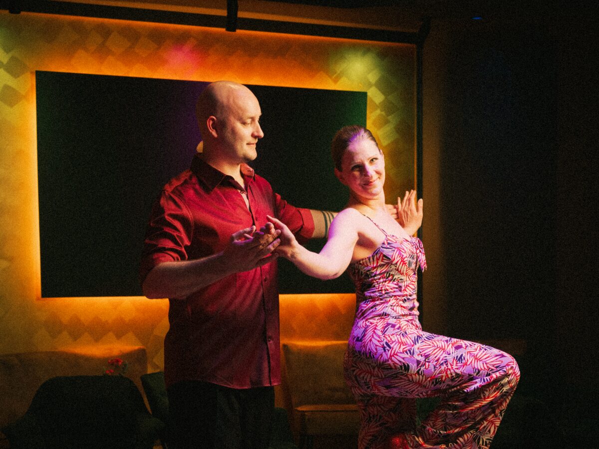 Salsa Anfängerkurs Regensburg — LA-Style Einsteigerkurs bei DANCEIMPERIAL